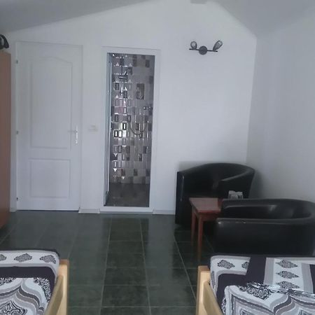 קוסטינסטי Zoi Residence מראה חיצוני תמונה