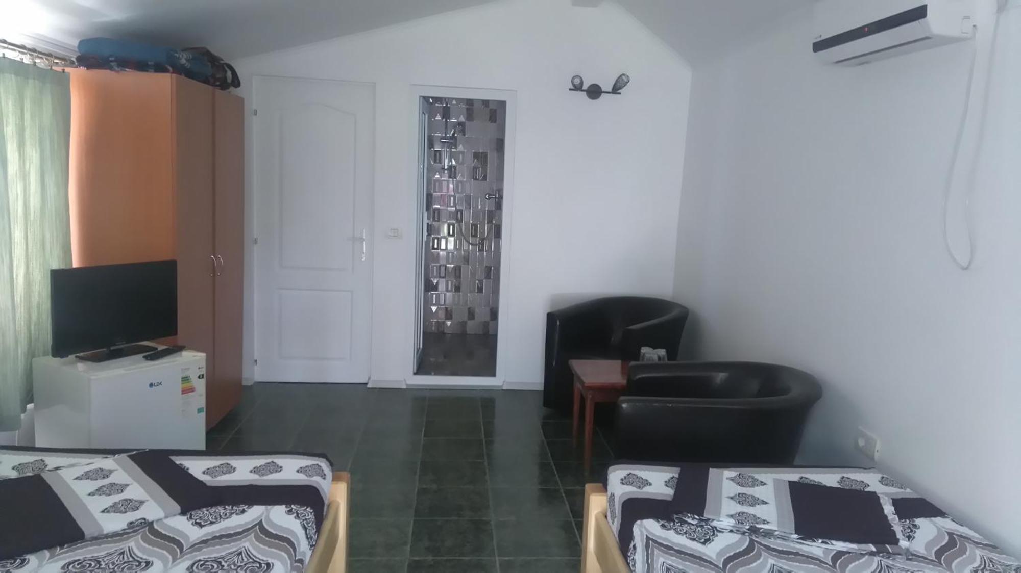 קוסטינסטי Zoi Residence מראה חיצוני תמונה