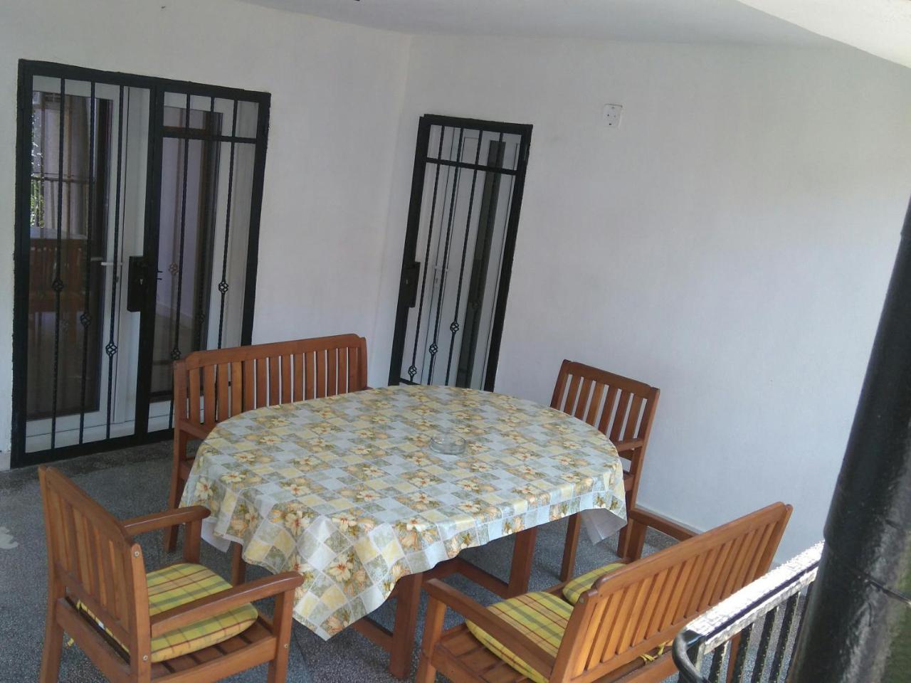 קוסטינסטי Zoi Residence מראה חיצוני תמונה